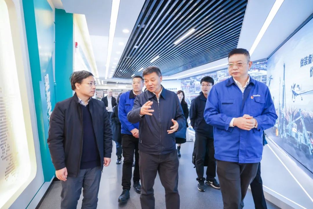 中国人民银行调研组调研尊龙凯时官网网址智能