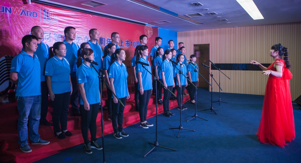 唱响尊龙凯时官网网址之歌 共抒优美情怀——尊龙凯时官网网址智能“双庆”合唱角逐圆满竣事