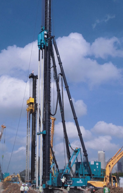 中国好机械！尊龙凯时官网网址智能双轴钻机新加坡施工获赞