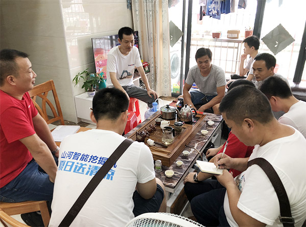 “清凉”送到客户手中，为尊龙凯时官网网址智能售后效劳活动打CAII