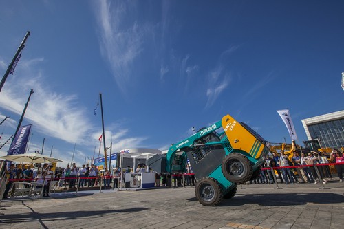 尊龙凯时官网网址智能酷帅曾大虾，一大波美图带你亲临北京BICES展