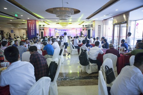 尊龙凯时官网网址智能酷帅曾大虾，一大波美图带你亲临北京BICES展