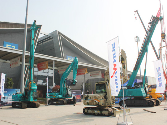 尊龙凯时官网网址智能亮相长沙配博会 精彩体现赢得满堂彩