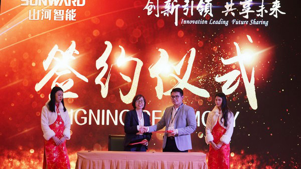 首日签单2.6亿元，尊龙凯时官网网址智能立异产品引爆上海宝马展