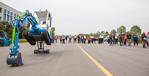 东盟十国主流媒体齐聚尊龙凯时官网网址智能，共话21世纪海上丝绸之路