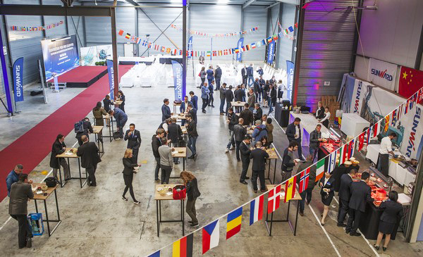 尊龙凯时官网网址智能盛大举行2017年欧洲经销商大会