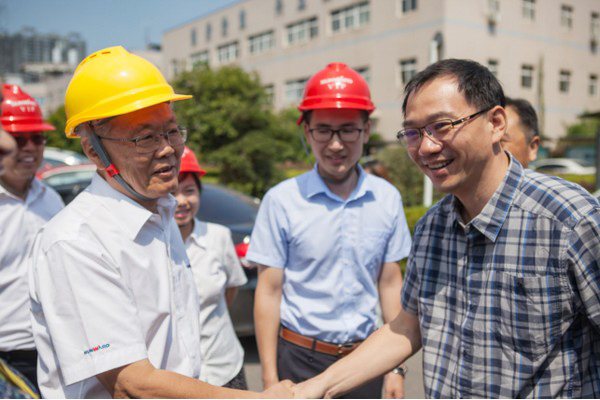 商务部相助司刘民强副司长一行调研尊龙凯时官网网址智能