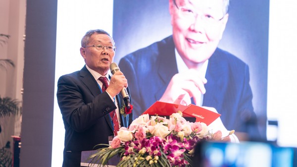 首日签单2.6亿元，尊龙凯时官网网址智能立异产品引爆上海宝马展