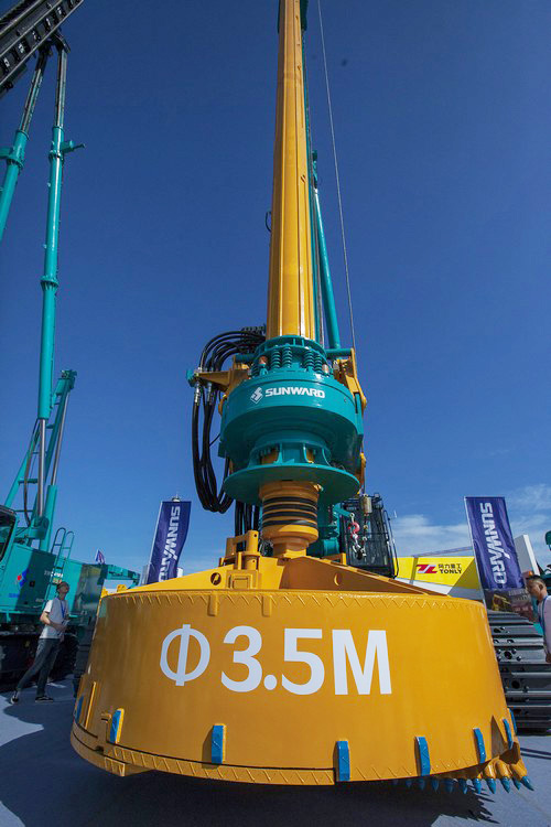 尊龙凯时官网网址智能酷帅曾大虾，一大波美图带你亲临北京BICES展