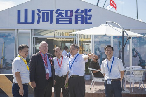 尊龙凯时官网网址智能酷帅曾大虾，一大波美图带你亲临北京BICES展