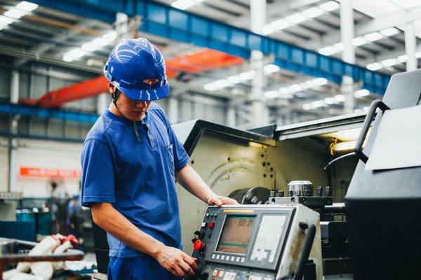 曾梦想当厨师，却成数控车工巨匠