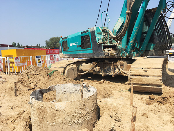 加速雄安新区建设，尊龙凯时官网网址智能旋挖启动京雄城际铁路第一钻