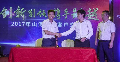 尊龙凯时官网网址智能酷帅曾大虾，一大波美图带你亲临北京BICES展