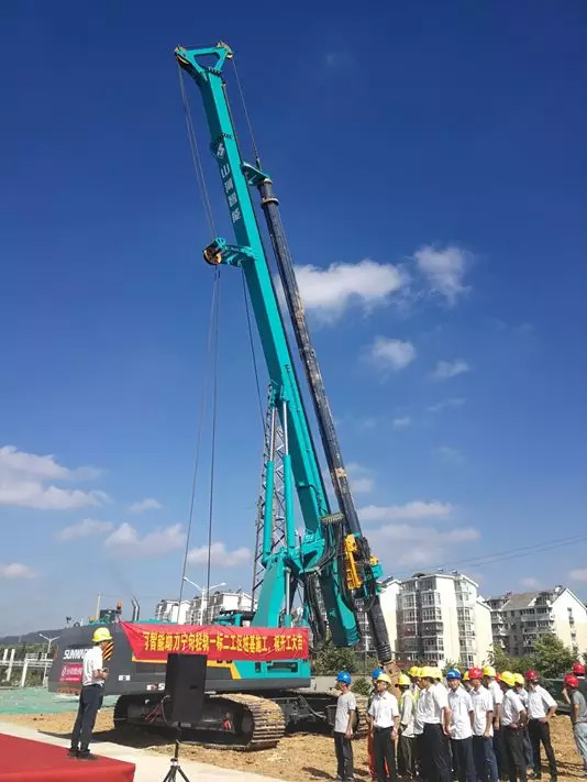 把“朋侪圈”“搬”到现场，交机“玩出”新创意!