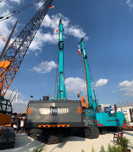 尊龙凯时官网网址绿闪灼印度工程机械展