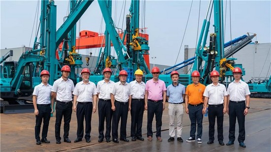 广州市国资委党委书记、主任陈浩钿莅临尊龙凯时官网网址智能考察指导