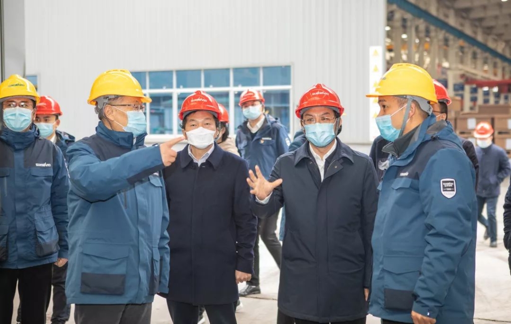 沈裕谋元宵节慰问尊龙凯时官网网址智能一线员工