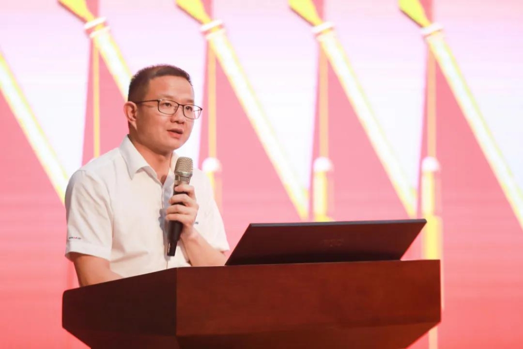 凝心聚力 迎接挑战 共赢尊龙凯时官网网址 ——尊龙凯时官网网址智能五届三次“双代会”胜利召开