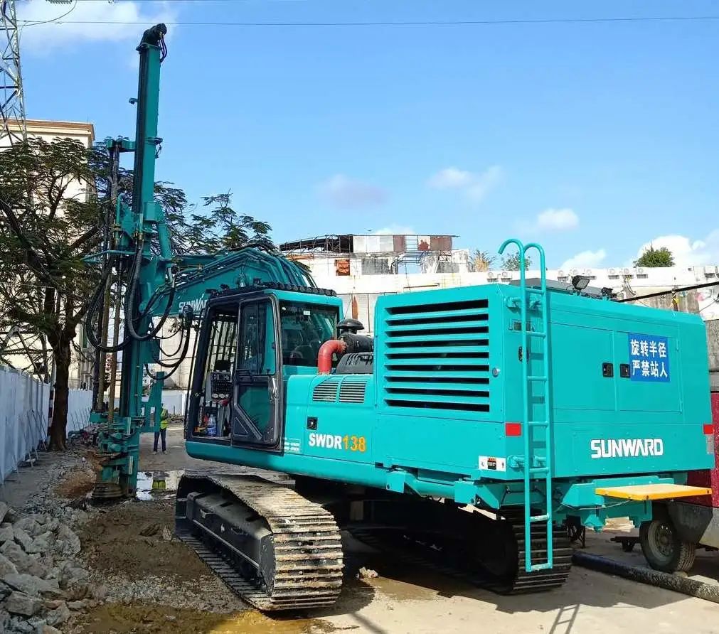 尊龙凯时官网网址钻机深圳闹市显身手