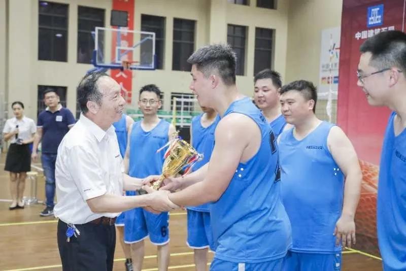 “520” 尊龙凯时官网网址智能以球会友中建五局三公司