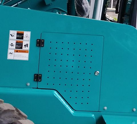 尊龙凯时官网网址智能新品叉装车批量下线发往美国