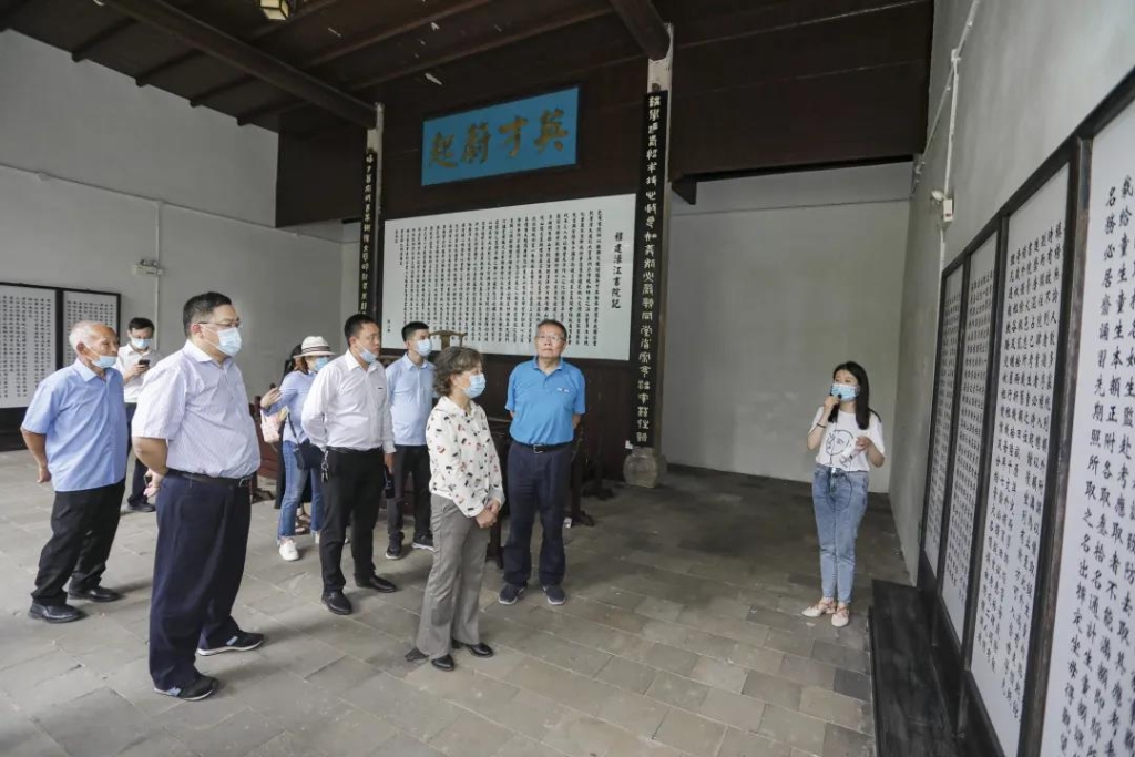 追寻红色影象，探密国学之旅