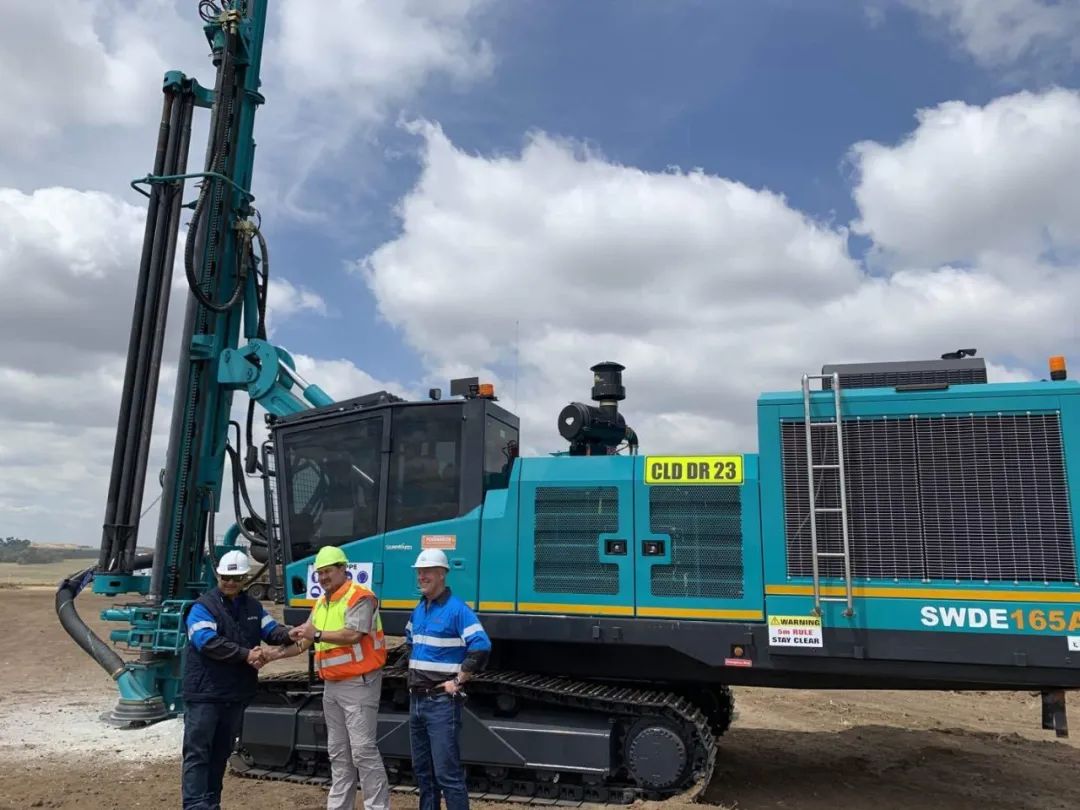 战疫情--尊龙凯时官网网址智能南非凿岩装备推介会乐成举行