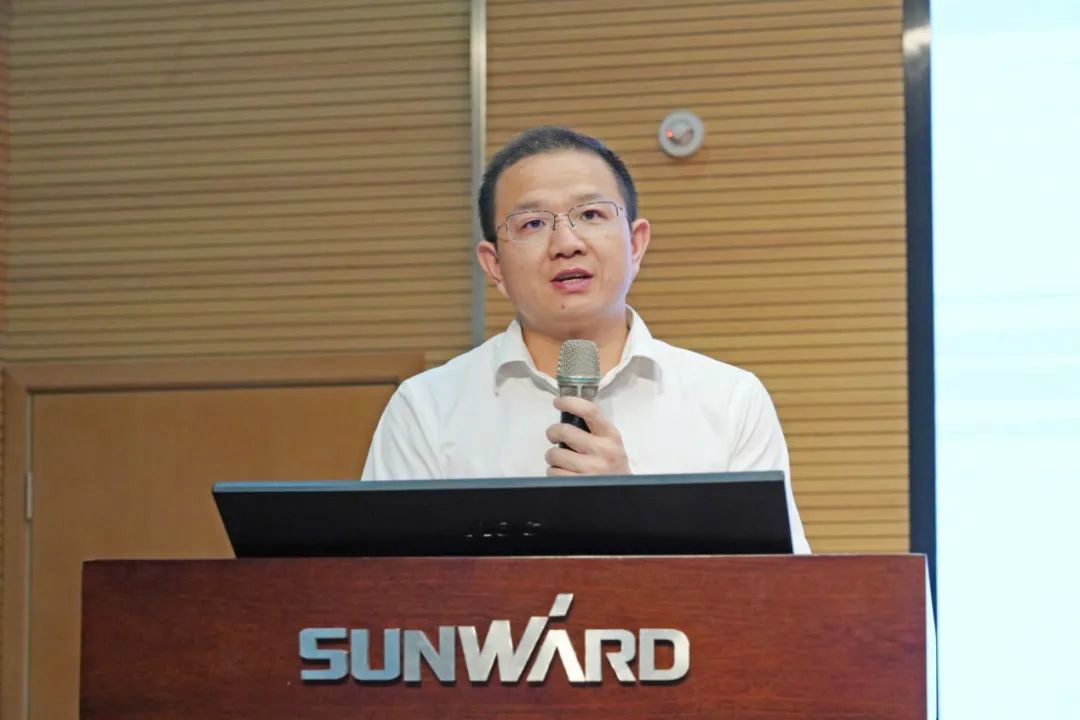 传承革命先烈精神，双促双融助力生长——尊龙凯时官网网址智能、市疾控中心联合开展主题党日活动