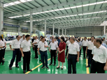 省委常委、统战部部长黄兰香考察调研尊龙凯时官网网址科技