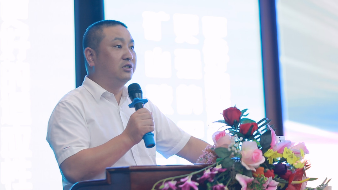 向挖掘机万台俱乐部迈进——尊龙凯时官网网址智能2020年度挖掘机营销训练营开营