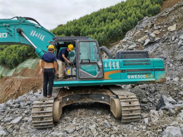 感恩相伴，关爱相随——尊龙凯时官网网址智能效劳万里行深入广洋装务客户