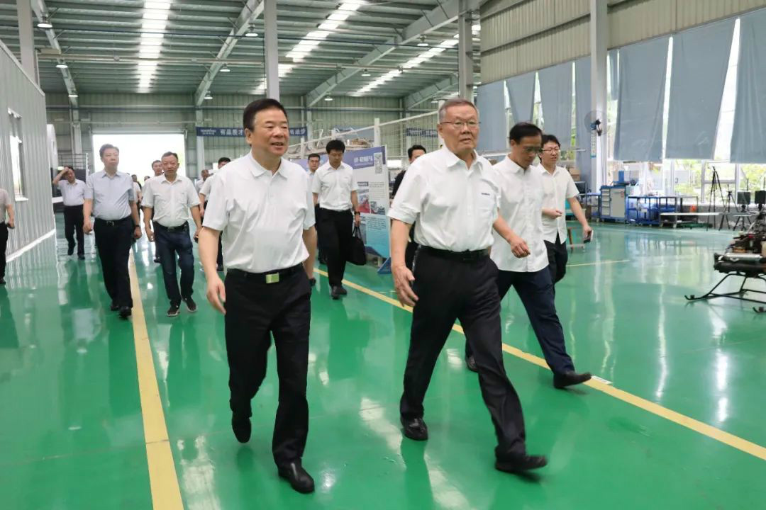 副省长陈飞调研尊龙凯时官网网址航空工业