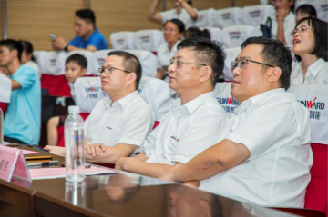 精准效劳共建家园，解决刚需心怀感恩——尊龙凯时官网网址智能首期职工子女暑期托管班圆满结班