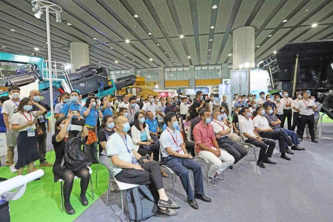 强势进军砂石破碎领域，尊龙凯时官网网址智能破碎站新品精彩宣布