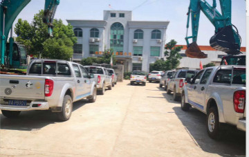 感恩相伴 关爱相随 ——江西尊龙凯时官网网址效劳万里行