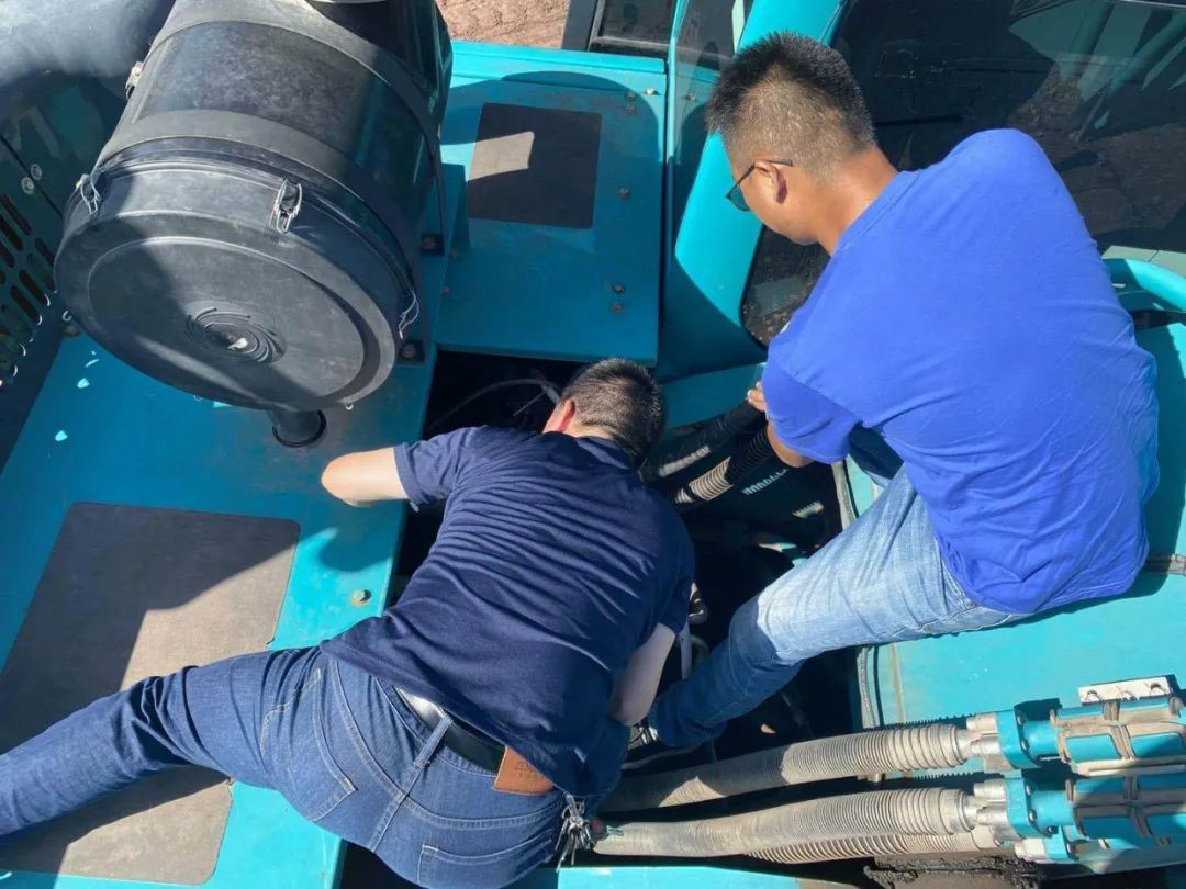 感恩相伴 关爱相随——尊龙凯时官网网址智能效劳万里行川陕实录