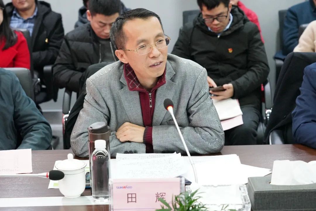 省工信厅青年干部理论学习走进尊龙凯时官网网址智能