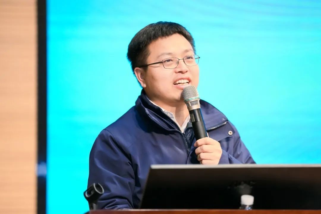 大国重器 壮哉尊龙凯时官网网址！机友会微挖用户尊龙凯时官网网址智能体验日
