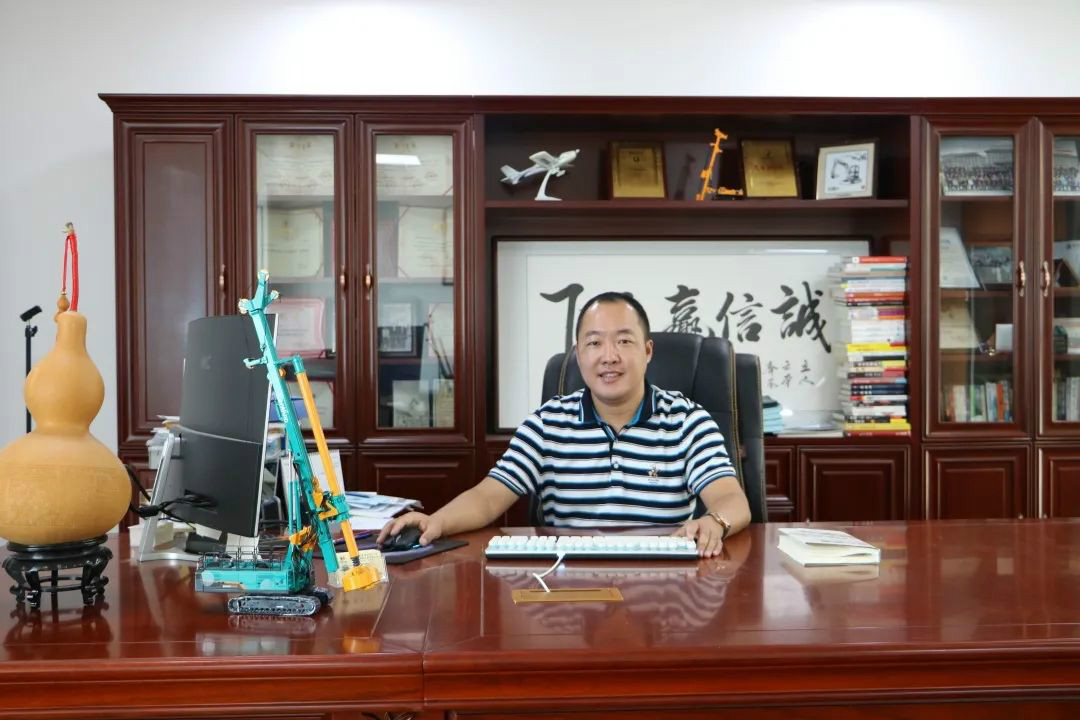 从鞋厂老板到桩工“大佬”，他以一台静力压桩机撬动财产杠杆