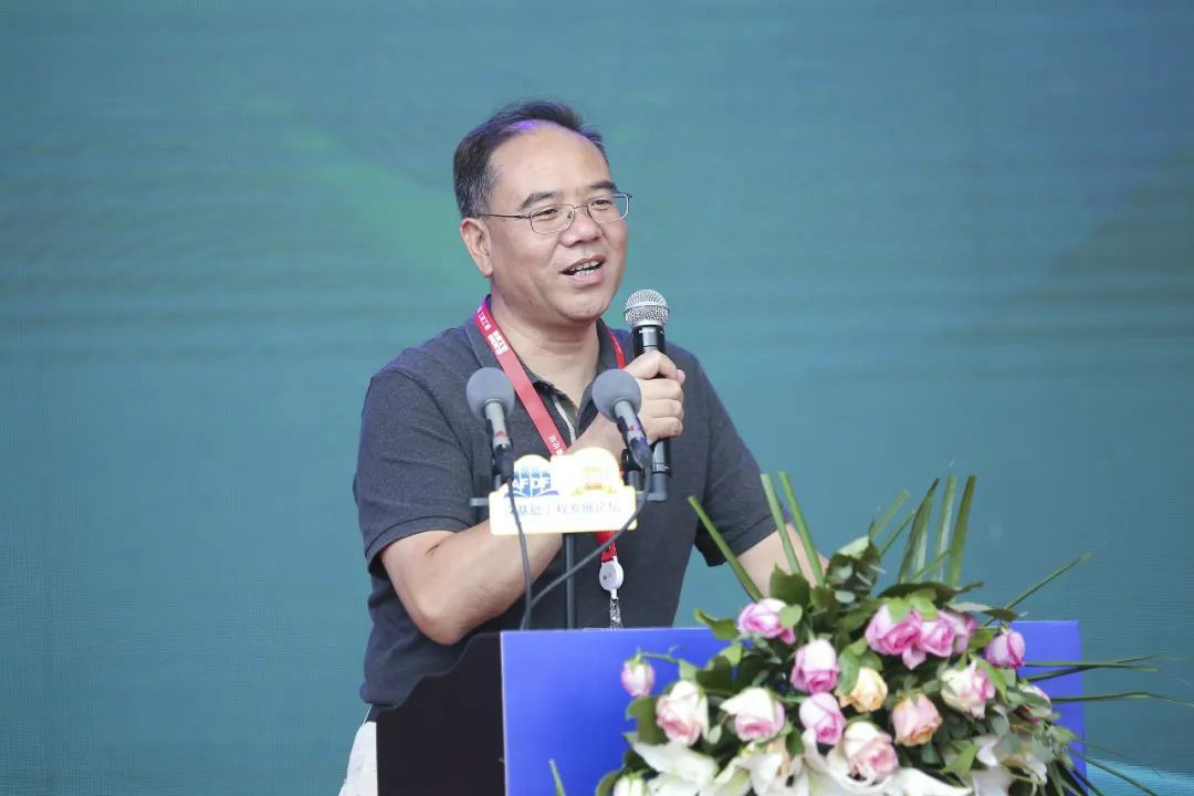 尊龙凯时官网网址智能天下客户交流会在深基础工程生长论坛会场举行