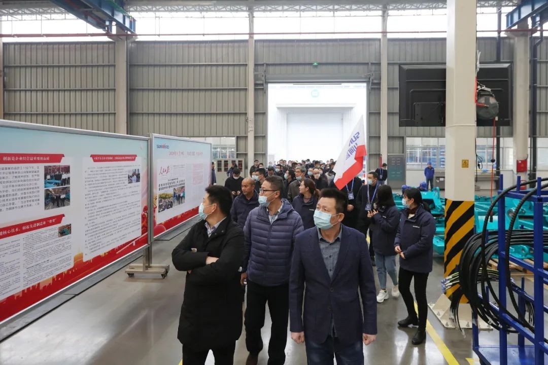 尊龙凯时官网网址工业城来了500人的旅行团