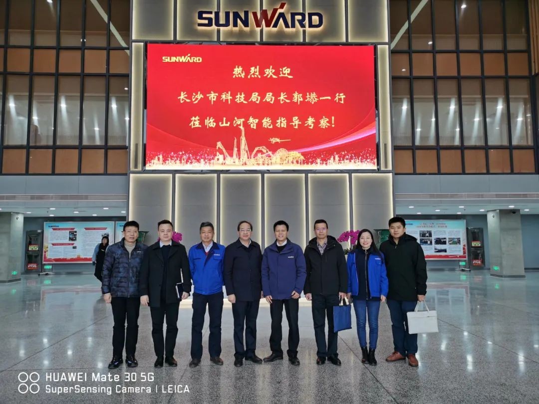 长沙市科技局局长郭塨调研尊龙凯时官网网址智能