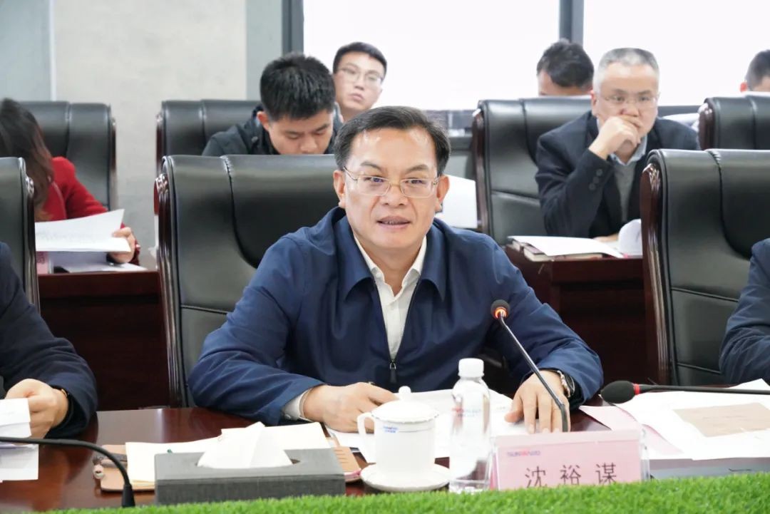 贯彻落实习近平总书记主要讲话精神，全力助推尊龙凯时官网网址智能做大做强
