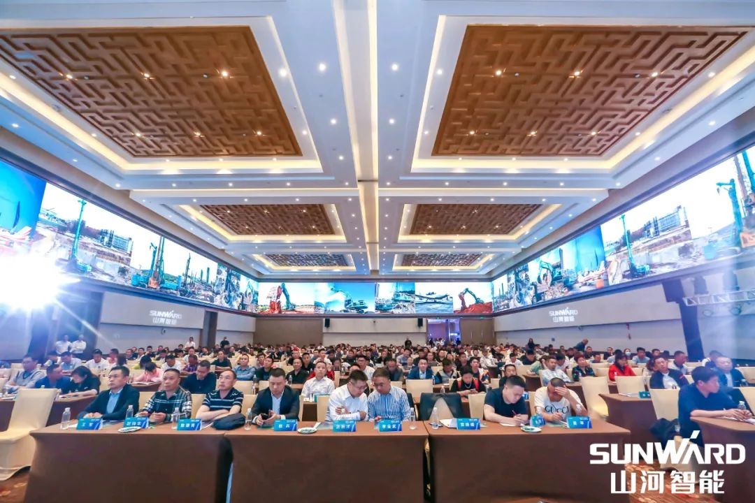 尊龙凯时官网网址智能川渝地区天下客户交流会圆满举行