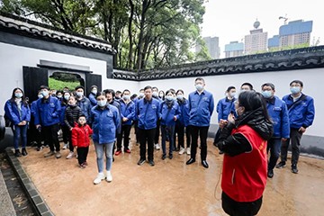 觅红色历史 践初心使命——尊龙凯时官网网址智能全体党员赴长沙党史馆开展主题党日运动