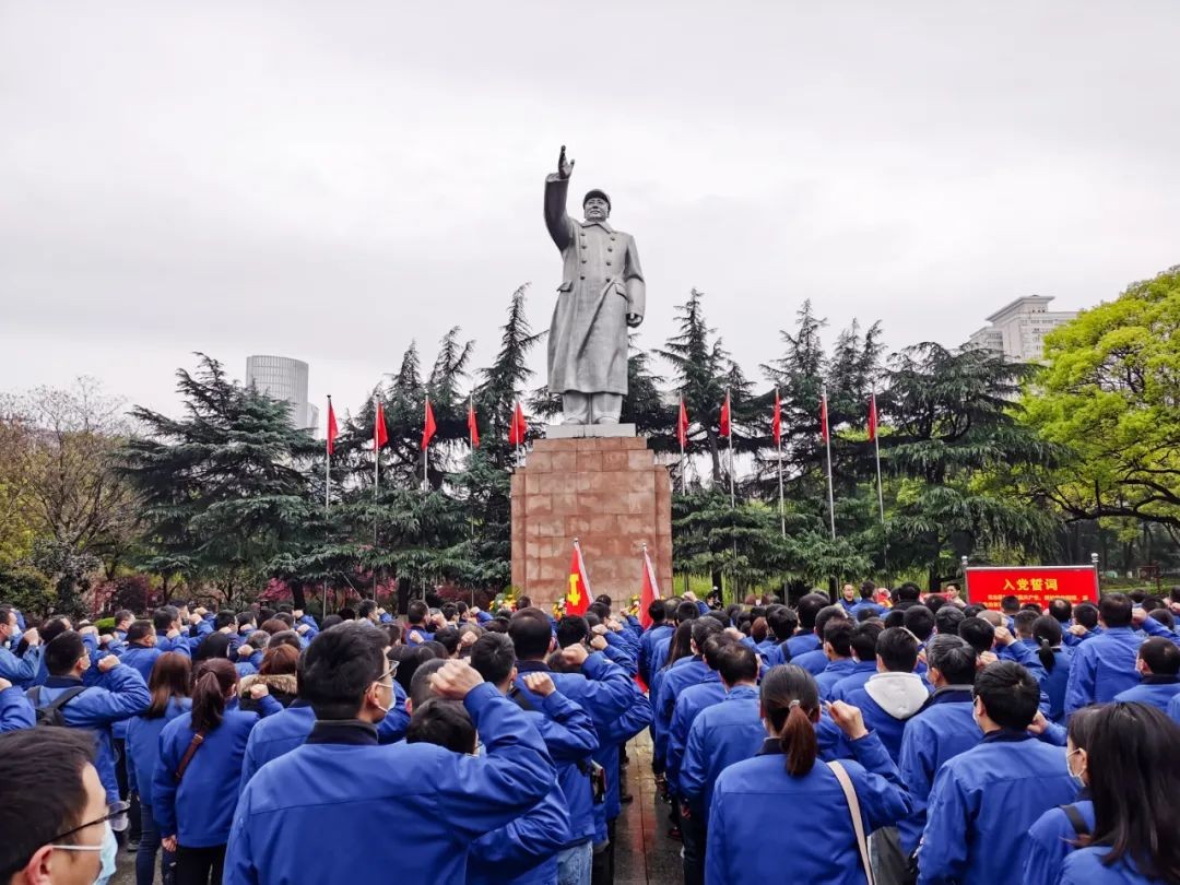觅红色历史 践初心使命——尊龙凯时官网网址智能全体党员赴长沙党史馆开展主题党日运动