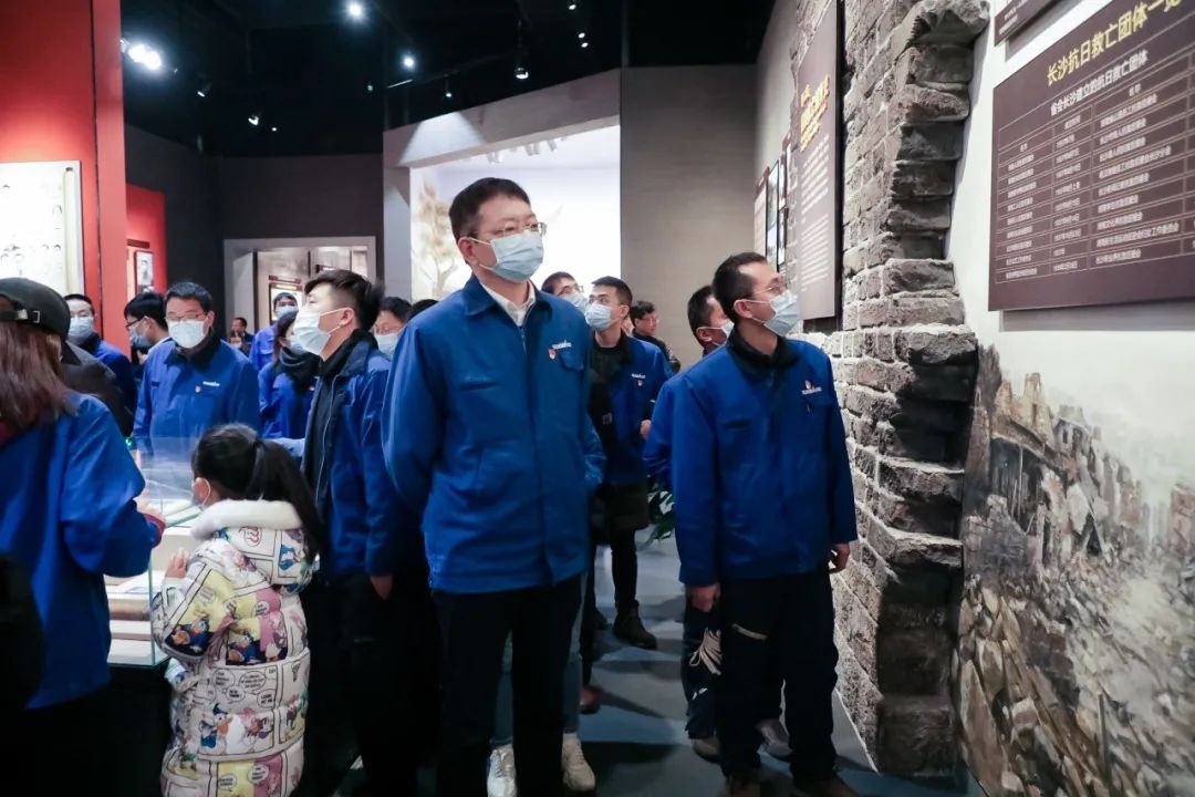 觅红色历史 践初心使命——尊龙凯时官网网址智能全体党员赴长沙党史馆开展主题党日运动