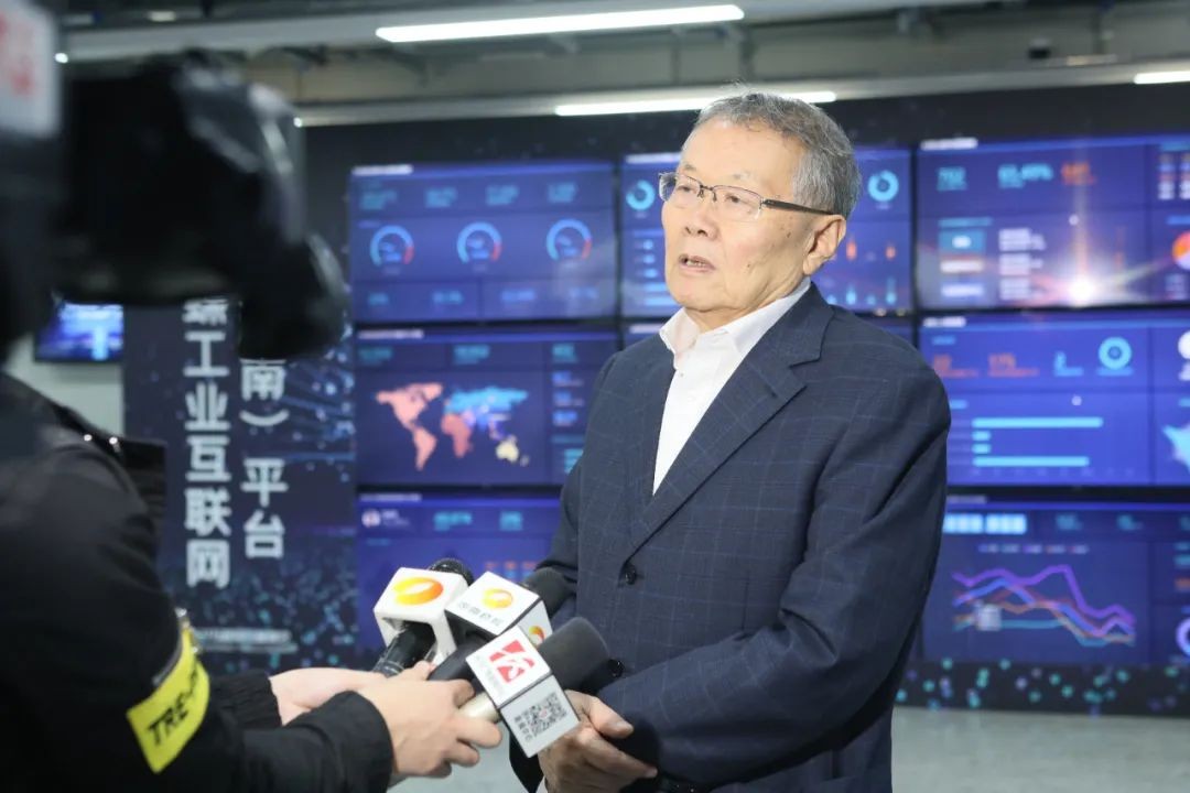 信息手艺与制造业怎样深度融合生长？行业大咖云集尊龙凯时官网网址现场论道