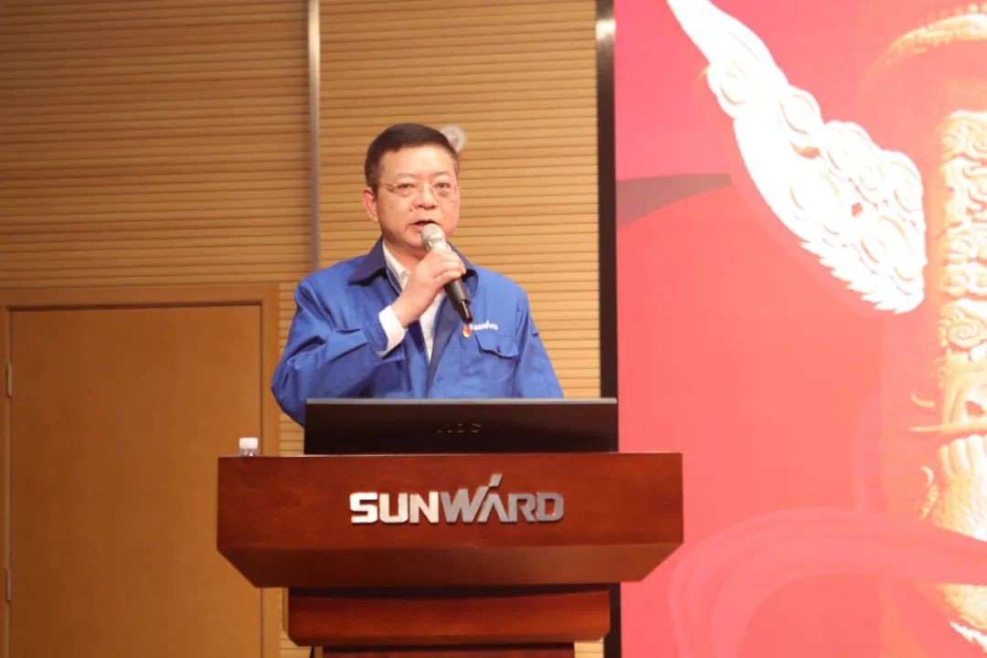 尊龙凯时官网网址智能召开转达学习天下“两会”精神聚会