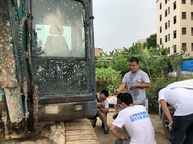 尊龙凯时官网网址智能挖掘机获最高评价，就是用得惬意！